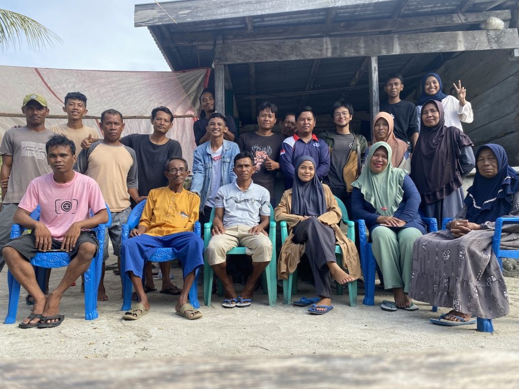 LINI-with-fishing-community-in-Sonit