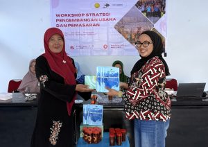 LINI-and-women-in-selayar